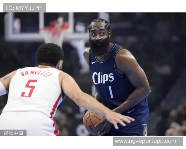 哈登绝杀三分未判犯规主裁解释格莱姆斯干扰行为合法性